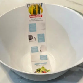 BRT093 Mixing Bowl with Pour Sprout